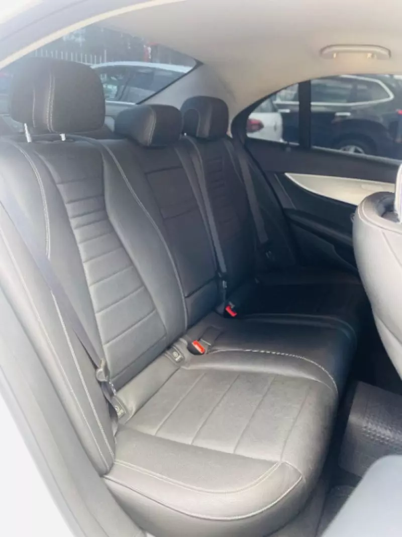 Mercedes-Benz E200   - 2018