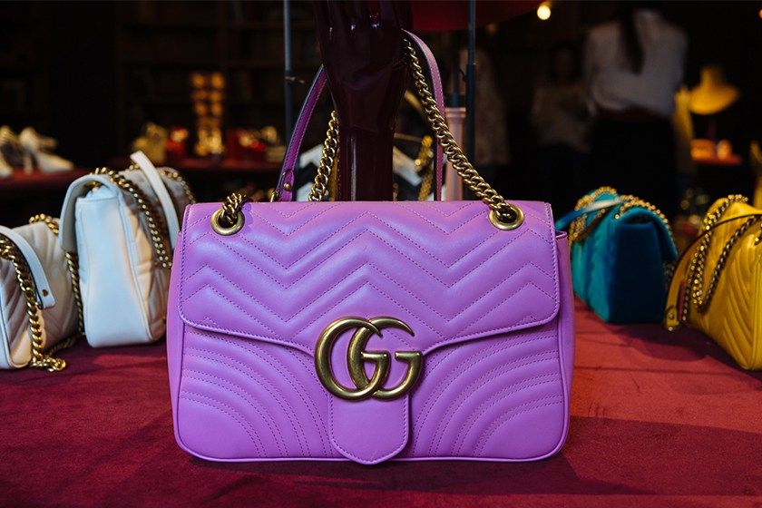 your-first-look-at-guccis-fall-winter-2016-accessories-12