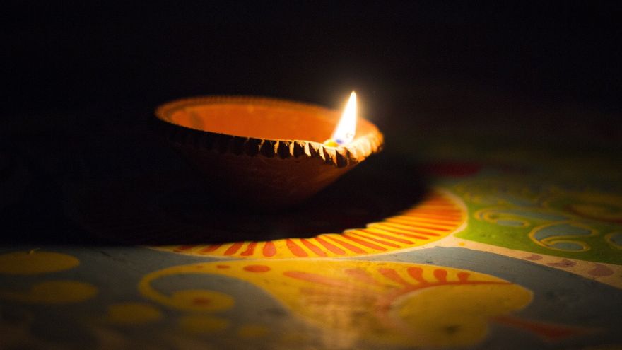 Lamp or Light- Deepawali. Podcast by gaathatsory