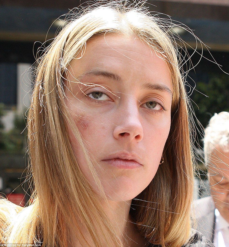 34B3CB2100000578-3613134-Amber_Heard_30_was_granted_a_temporary_restraining_order_against-a-82_1464379672384